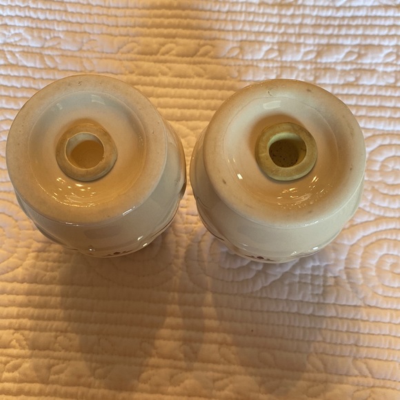 Longaberger salt and pepper shakers - Picture 4 of 6
